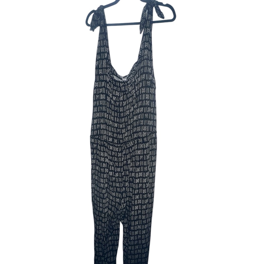 Ava & Viv Black and White Patterned Jumpsuit